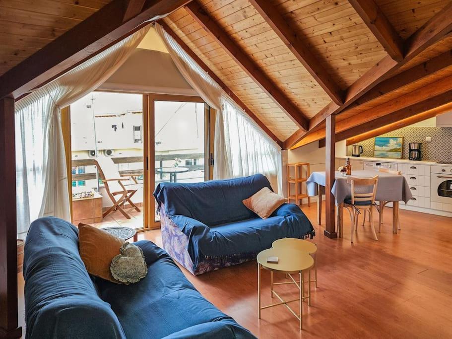 Sunny & Comfy In The Heart Of Apartment Preveza